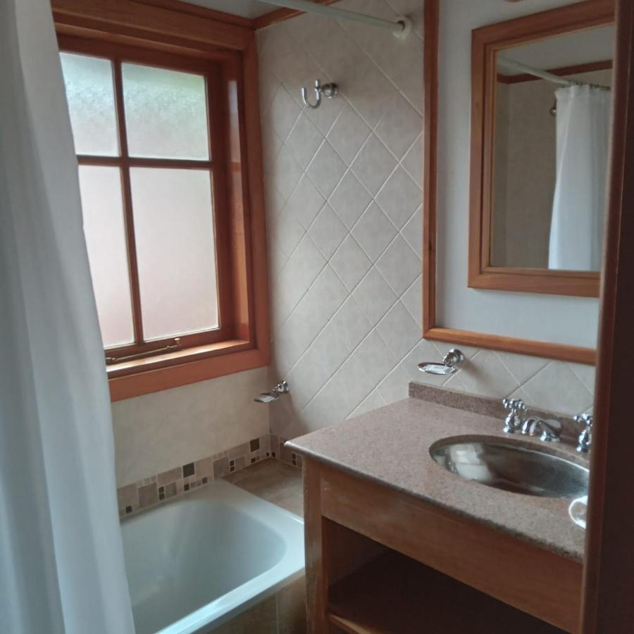 Refugio Del Arroyo Aparthotel San Martín de los Andes Eksteriør bilde
