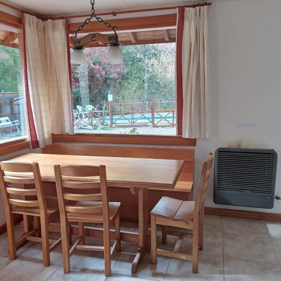 Refugio Del Arroyo Aparthotel San Martín de los Andes Eksteriør bilde